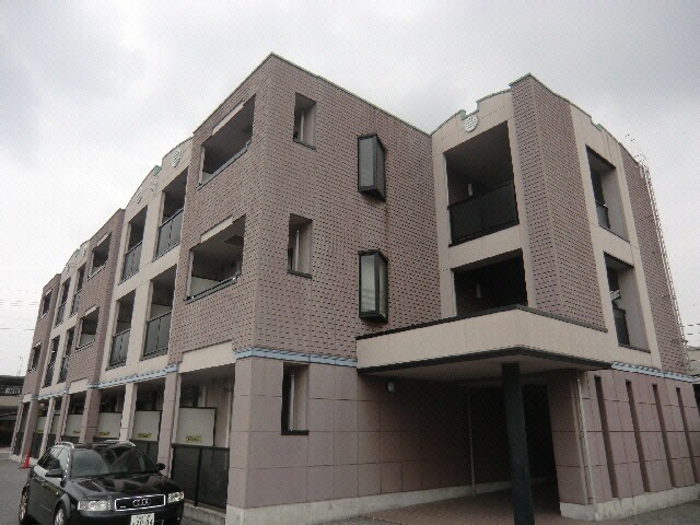 東武宇都宮駅 バス16分  市営住宅入口下車：停歩3分の物件外観写真
