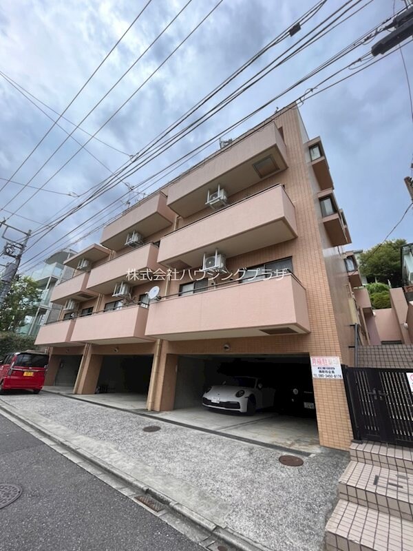 フォレストヒルズ成城の物件外観写真