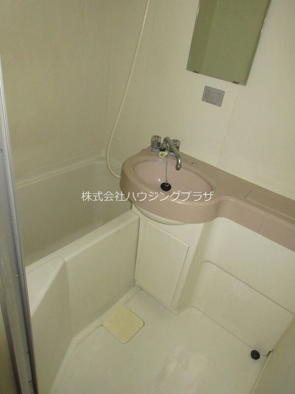 ウィング三軒茶屋の物件内観写真