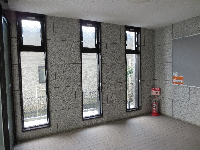 山潟小学校前 徒歩1分 4階の物件外観写真