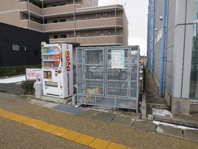 山潟小学校前 徒歩1分 4階の物件外観写真