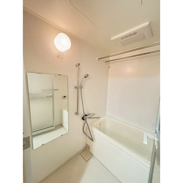 フォレスタ育和の物件内観写真