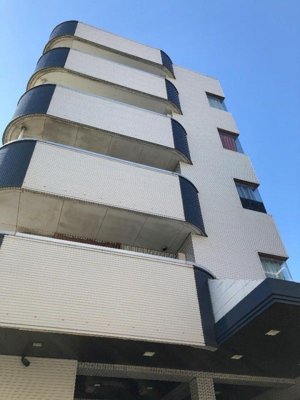 アベニューサザンプラムの物件外観写真