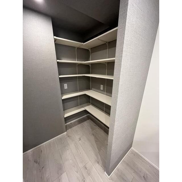 コンフォリア・リヴ谷町四丁目の物件内観写真