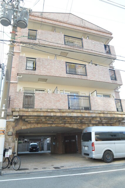 朝陽館の物件外観写真