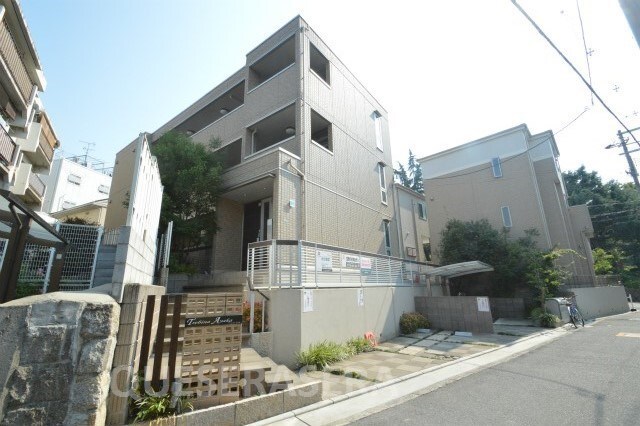 ＴＲＥＢＩＮＡ　ＡＹＡＫＡの物件外観写真