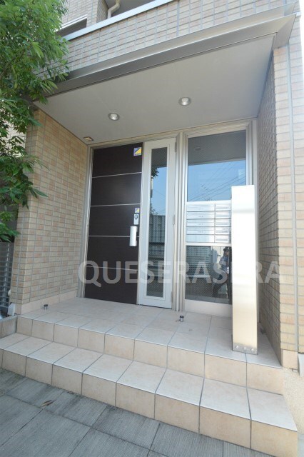 ＴＲＥＢＩＮＡ　ＡＹＡＫＡの物件外観写真