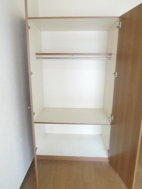 コスモコート大南の物件内観写真