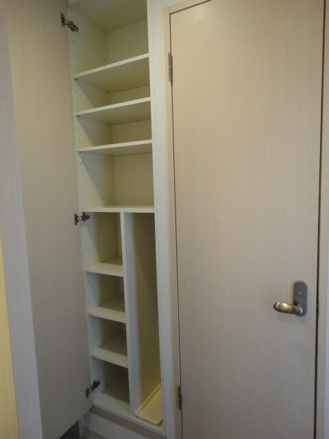 ファイブコート阪南町の物件内観写真