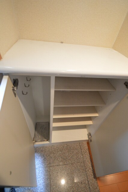 レジュールアッシュ天王寺の物件内観写真