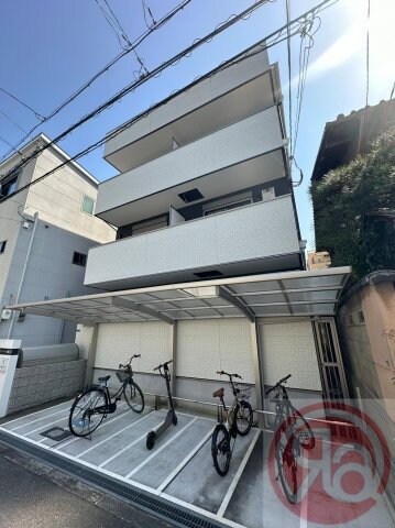 クローバーハイツ鷹合の物件外観写真