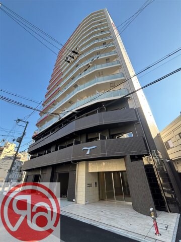 セレニテ難波ミラク参番館の物件外観写真