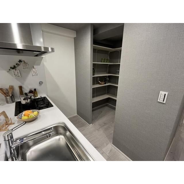 コンフォリア・リヴ谷町四丁目の物件内観写真