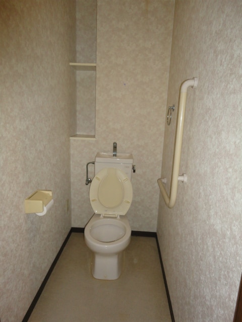 フォレスタ育和の物件内観写真