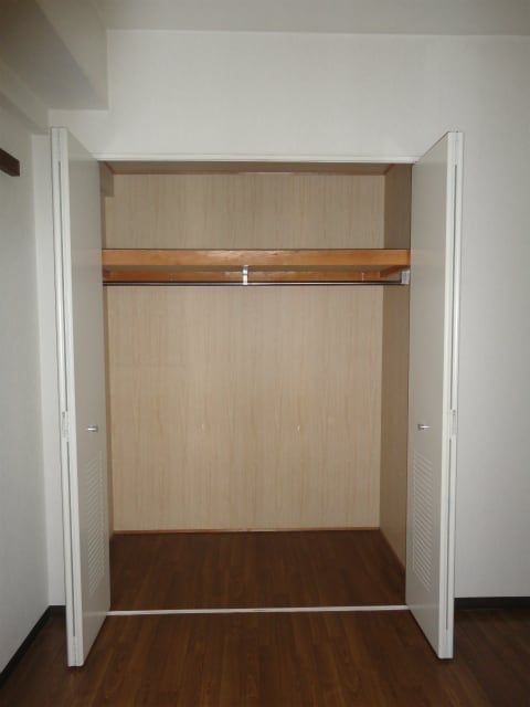 フォレスタ育和の物件内観写真