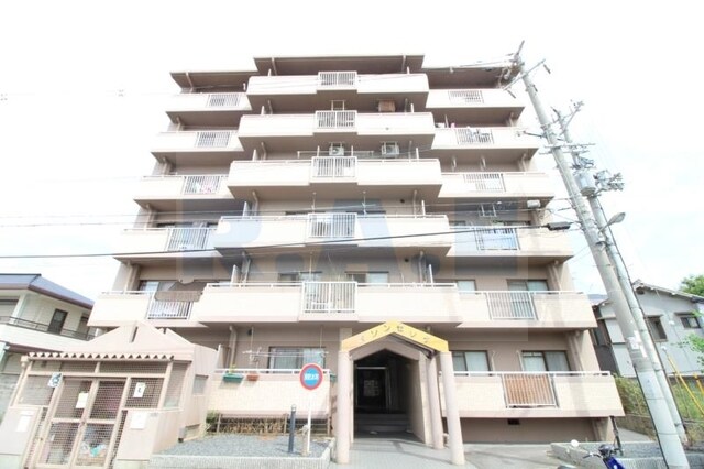 メゾンセレナの物件外観写真