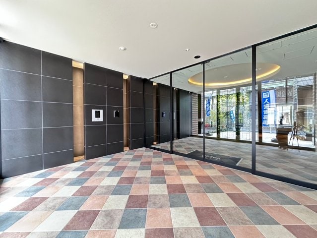 セイワパレス美章園駅前の物件外観写真