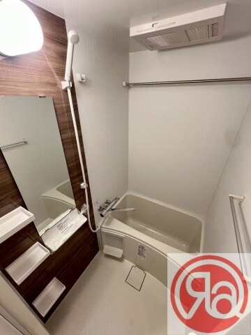 セレニテ夕陽丘エクラの物件内観写真