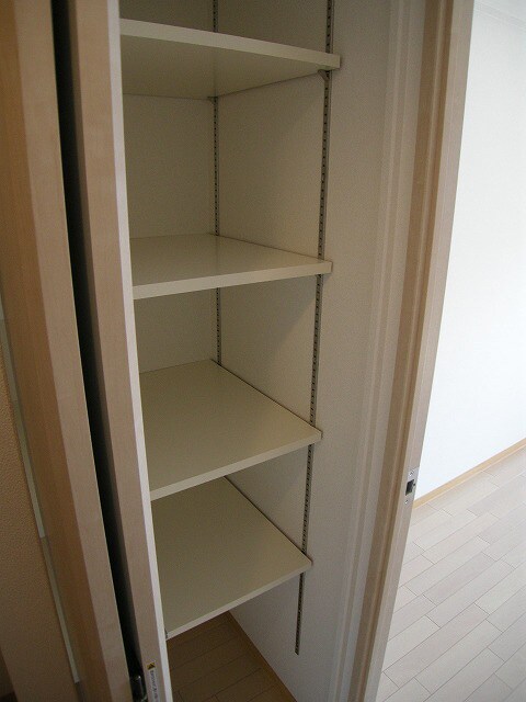 エス・キュート上本町イーストの物件内観写真