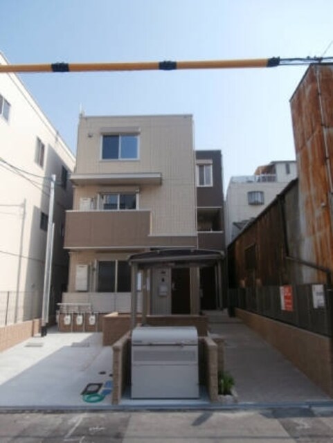 ソルプレーザ玉造の物件外観写真