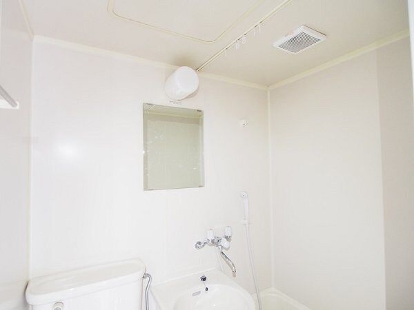 ローズウッドBの物件内観写真