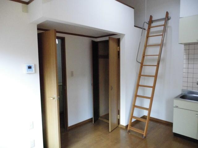 クレッシェンド西南の物件内観写真