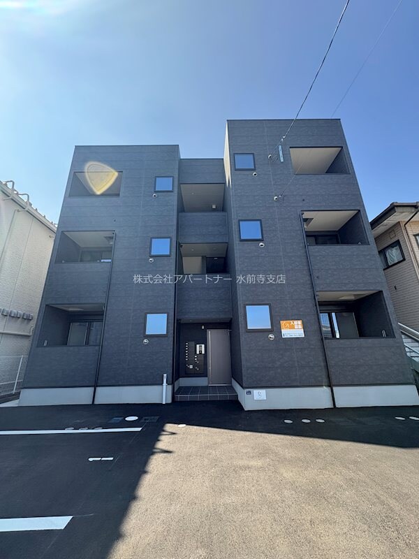 メゾンクレール長嶺南の物件外観写真