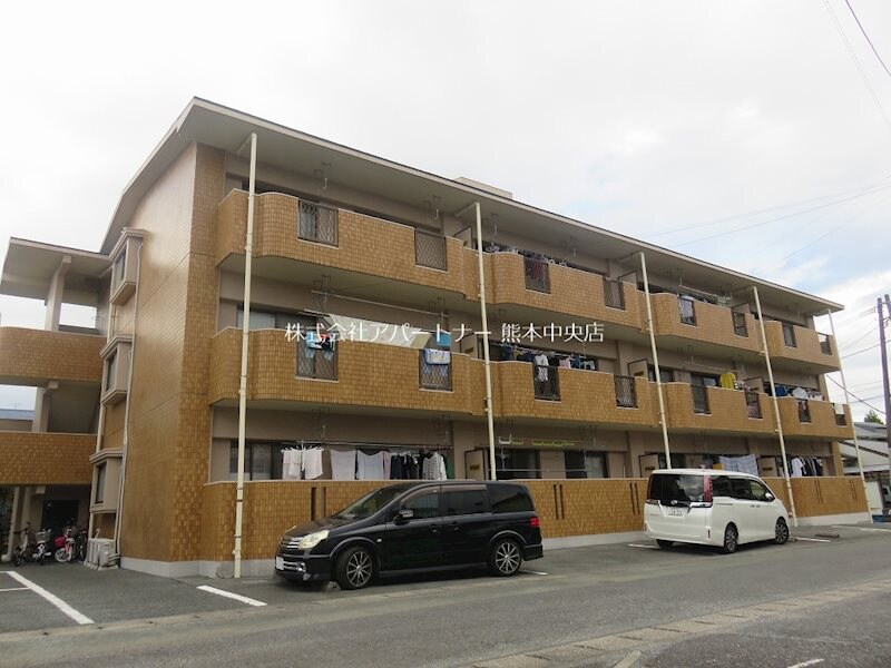 カーサ出水の物件外観写真