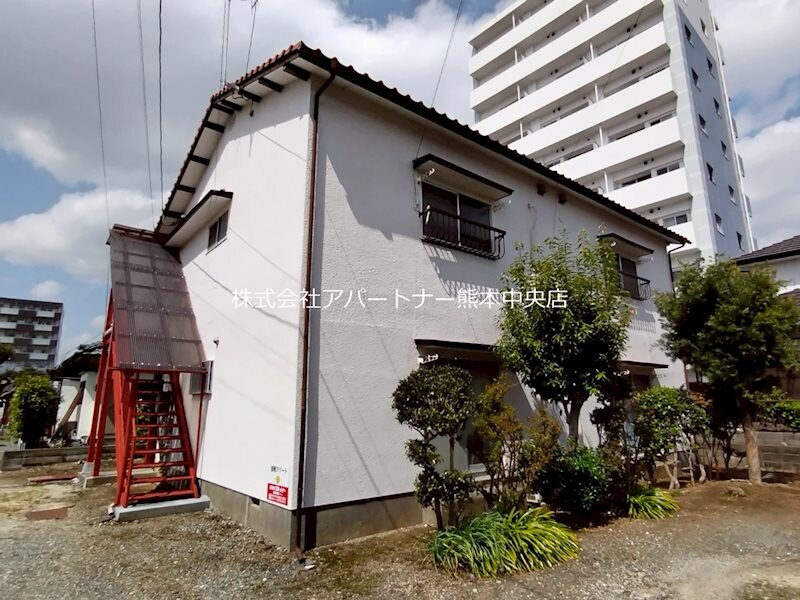 皆春アパートの物件外観写真