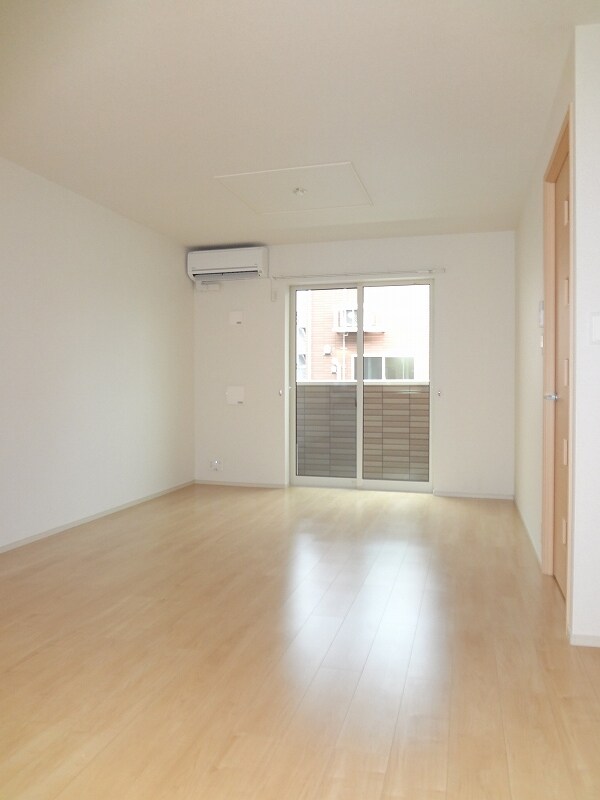 ヴェルナ・Ｃの物件内観写真