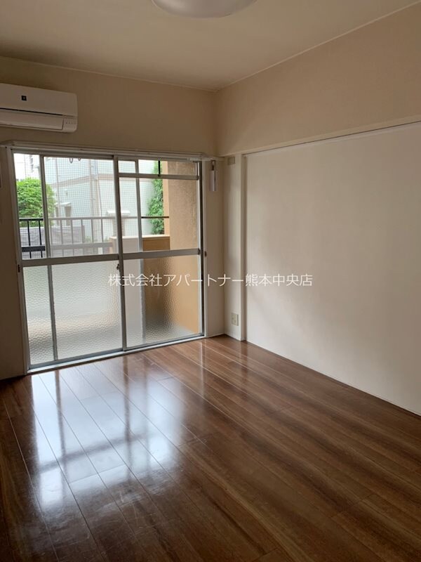 出水レジデンスの物件内観写真