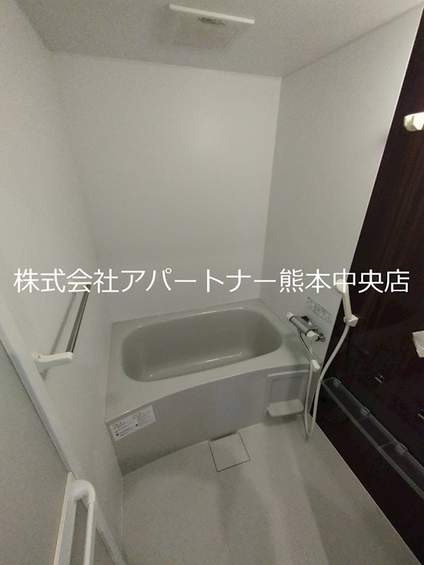 エレイネ近見の物件内観写真