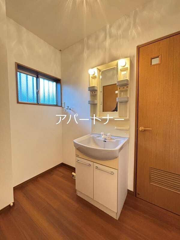 グリーンパレスIの物件内観写真