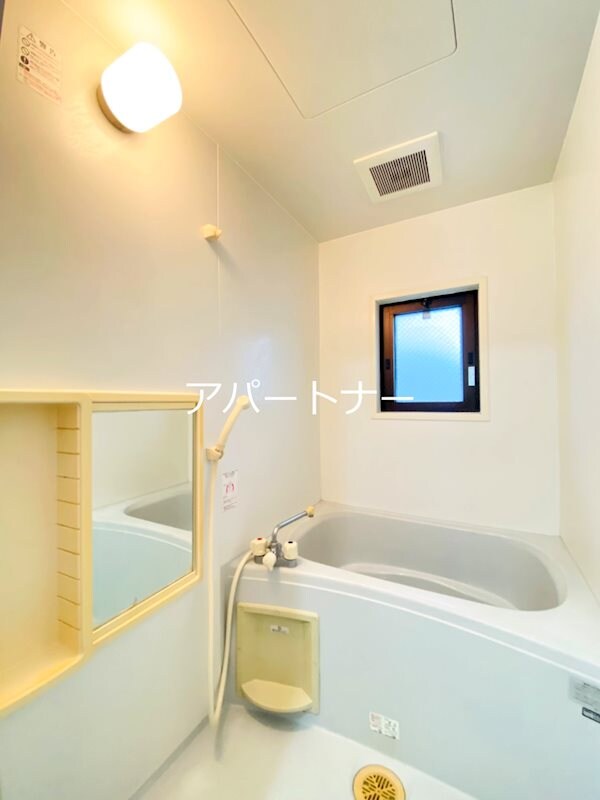 エルミタージュの物件内観写真