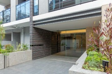 中野駅 徒歩8分 2階の物件外観写真