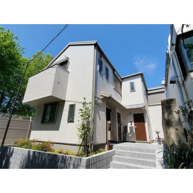 東京都新宿区北新宿３丁目の物件外観写真