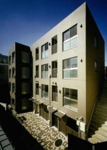 落合駅 徒歩6分の物件外観写真