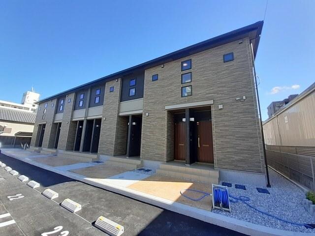 西高須駅 徒歩8分の物件外観写真