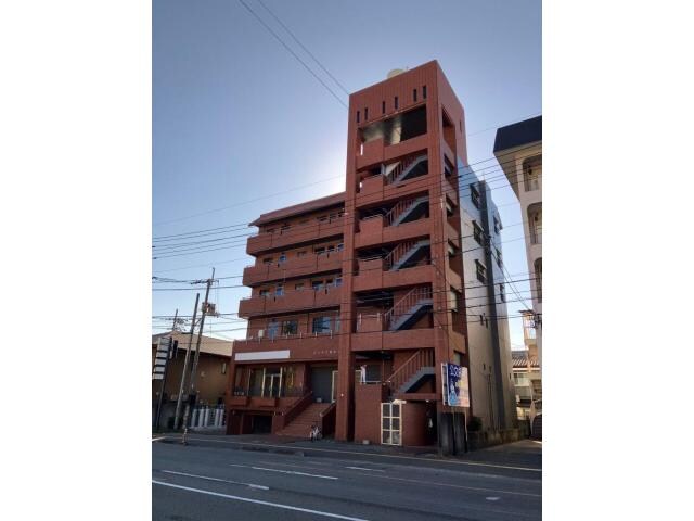 高知駅 徒歩13分の物件外観写真