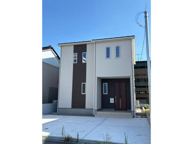 東町3丁目貸家の物件外観写真