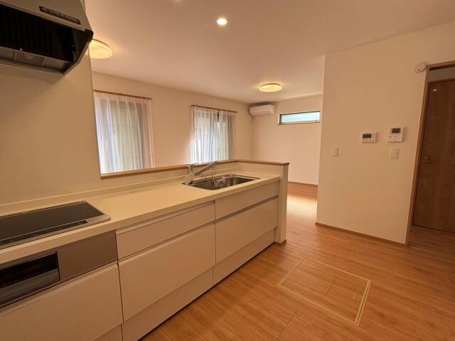 東町3丁目貸家の物件内観写真