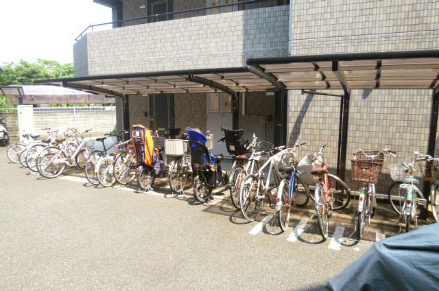 グランデュール富士見町A棟の物件内観写真