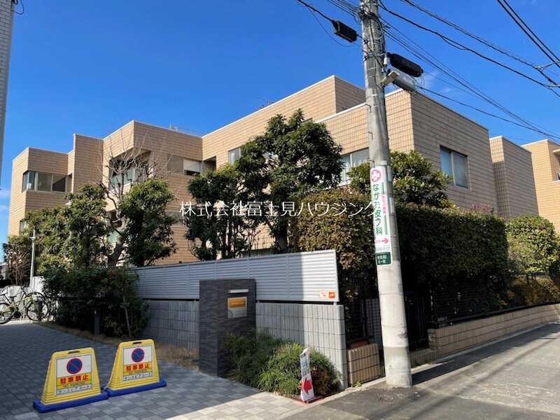 ベルトロアの物件外観写真