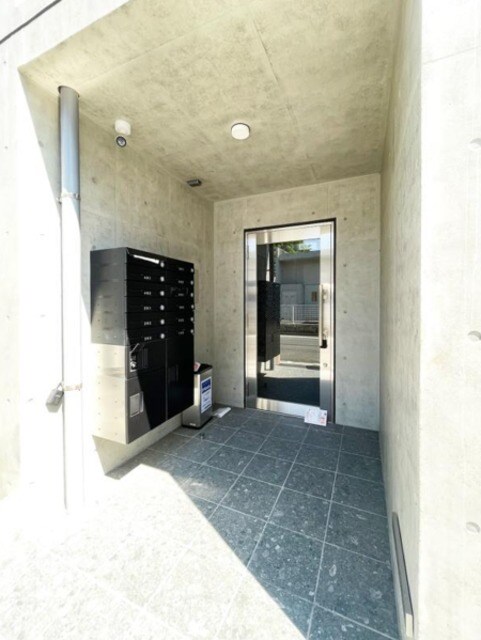 高円寺駅 徒歩8分 1階の物件外観写真