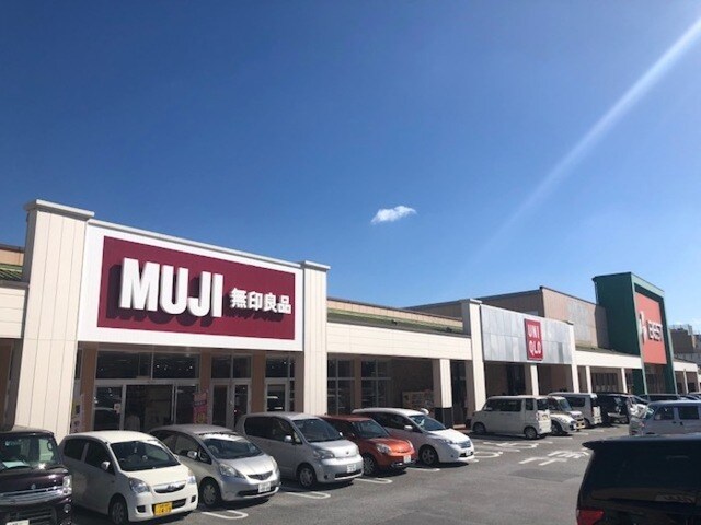 メゾン・クレールモンテ天久の物件外観写真