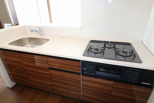 メゾン・クレールモンテ天久の物件内観写真