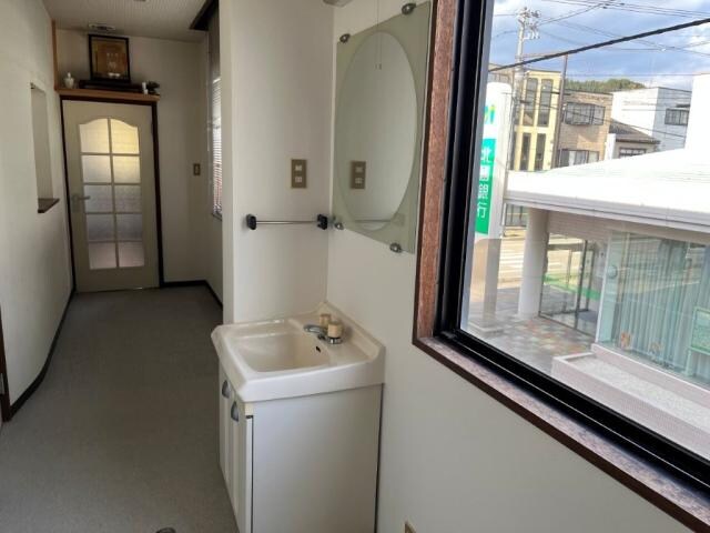 石動町貸家の物件内観写真