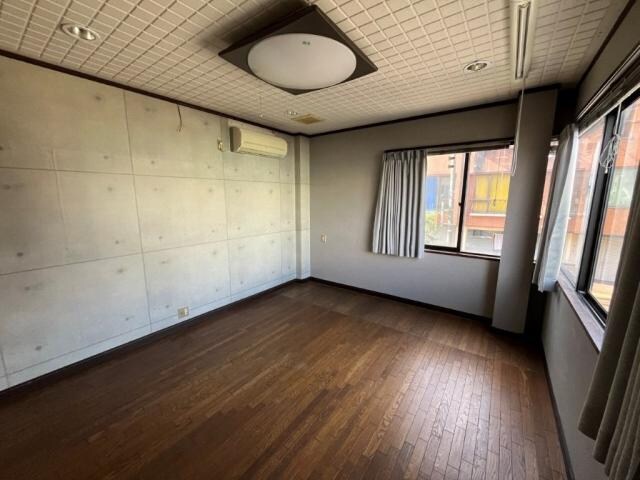 石動町貸家の物件内観写真