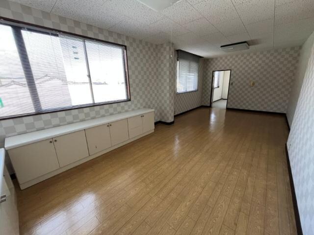 石動町貸家の物件内観写真