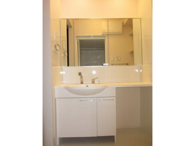 コージィコート柳川の物件内観写真